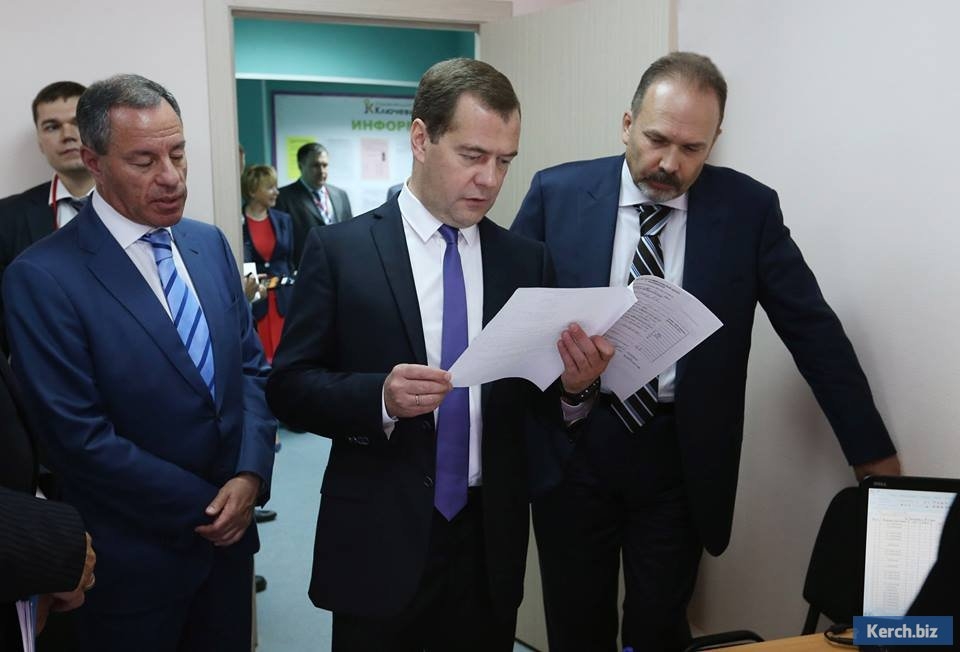 Медведев дал поручение повысить ответственность неплательщиков по ЖКХ